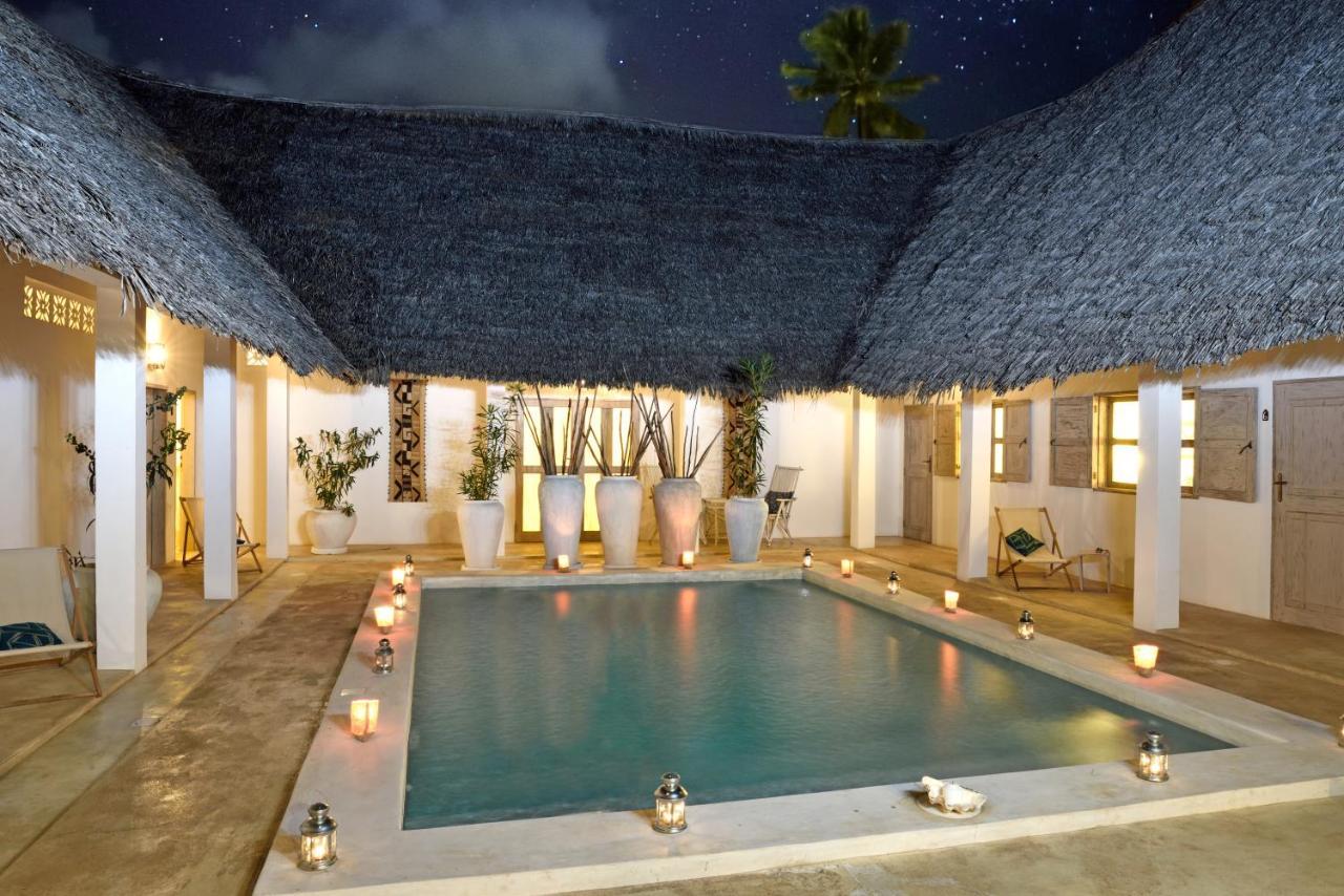 Sharazad Boutique Hotel จัมเบียนี ภายนอก รูปภาพ